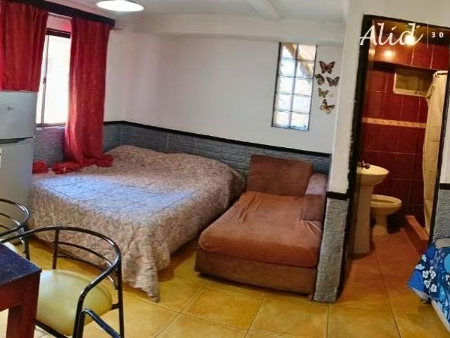 Casa cerca del reloj de flores, universidades y centro de viña | 15+ dormitorios por 450000. 00 en Viña del Mar