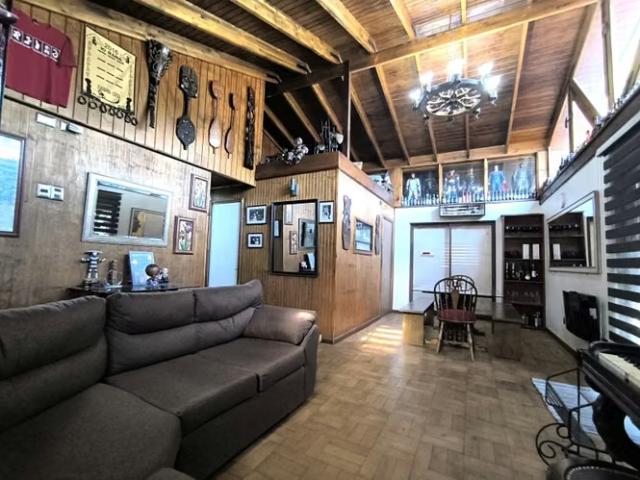 Casa cercana a metro grecia, peñalolén | 7 dormitorios por 8790.00 en Peñalolén
