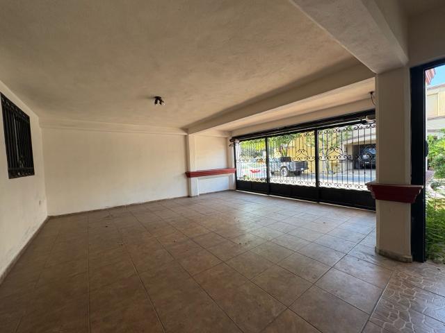 Casa Cerradas Del Roble