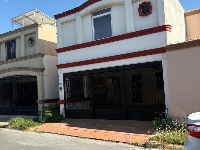Casa Cerradas Del Roble