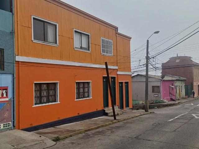 Casa, Cerro Barón, Valparaiso | 10 Dormitorios por 230000. 00 en Valparaíso