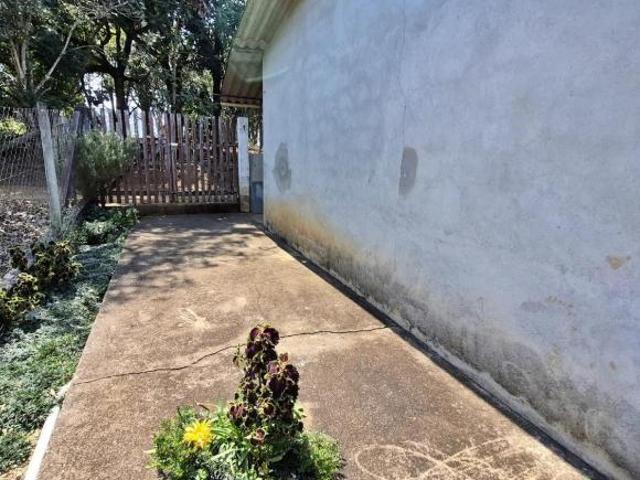 Casa Chácara 600 m² com acesso a represa, vista parcial para a água