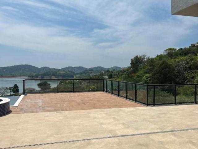 CASA/ CHÁCARA 600m²/ TERRENO 4.000m² CASA NOVA PÉ NA ÁGUA CONDOMINIO AGUAS DE IGARATÁ / IGARA