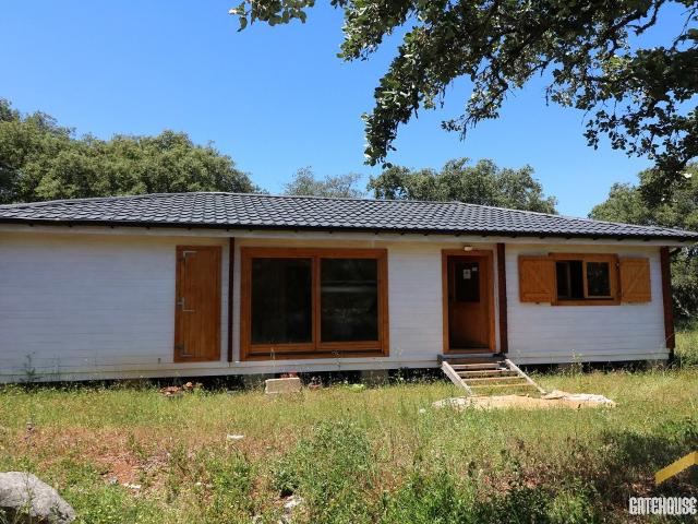 Casa chalé pré fabricada de madeira com terreno em Loule, Algarve Gatehouse internacional Algarve