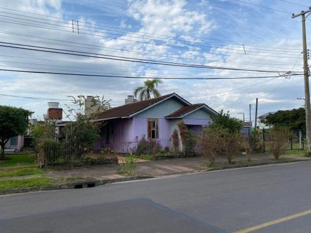 Casa Chalé /Terreno em ótima localização, próximo ao centro de Sapiranga