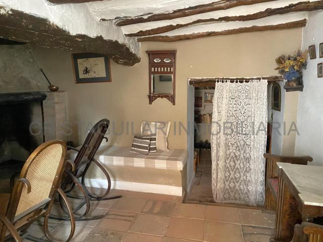 CASA CHALET CON ENCANTO EN ANDILLA