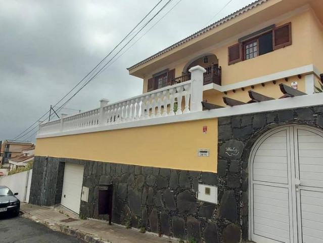 Casa chalet en Venta en Tafira