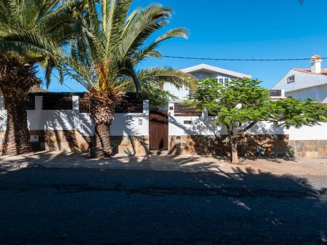 Casa chalet en Venta en Tafira