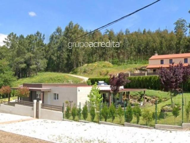Casa chalet en Venta en Teo