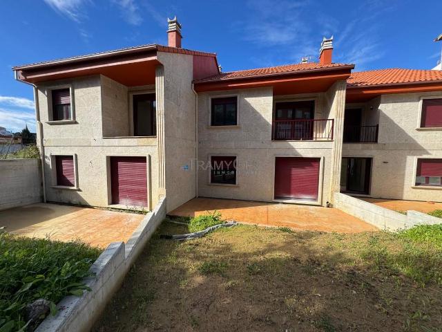 Casa adosada en Venta en Teis