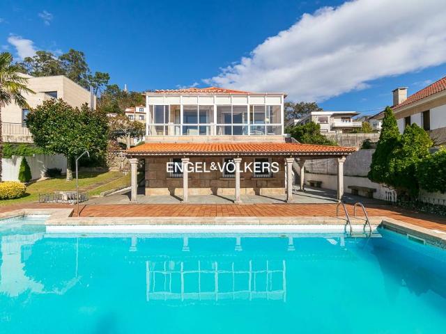 Casa chalet en Venta en Teis