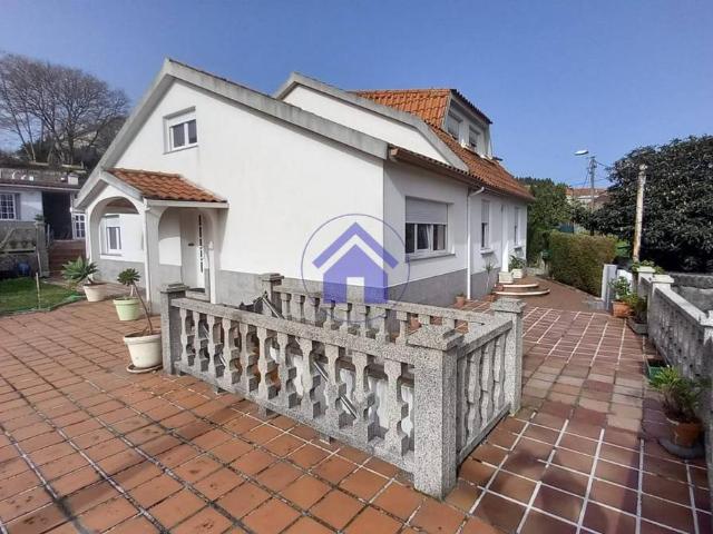 Casa chalet en Venta en Teis