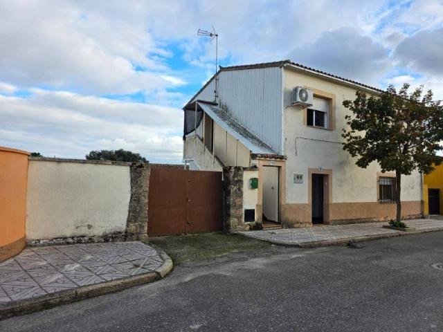 Casa chalet en Venta en Tejeda de Tiétar