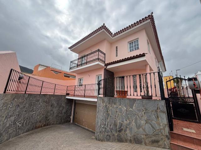 Casa chalet en Venta en Tejina