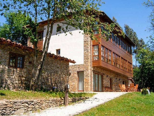 Casa chalet en Venta en Tineo
