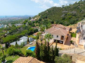 Casa chalet en Venta en Tiana