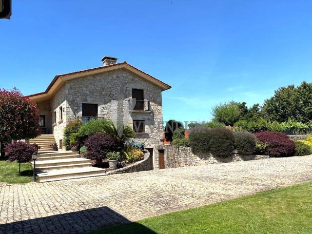 Casa chalet en Venta en Tomiño
