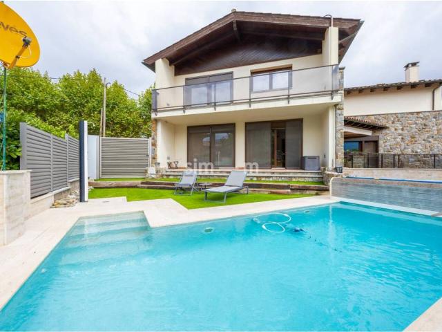 Casa chalet en Venta en Tona
