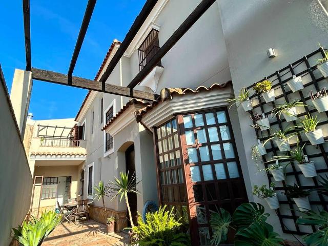 Casa chalet en Venta en Tocina