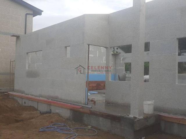 Casa chalet en Venta en Toén
