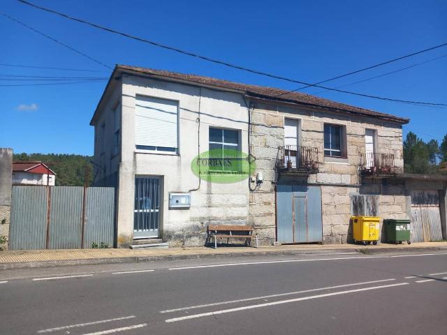 Casa chalet en Venta en Toén