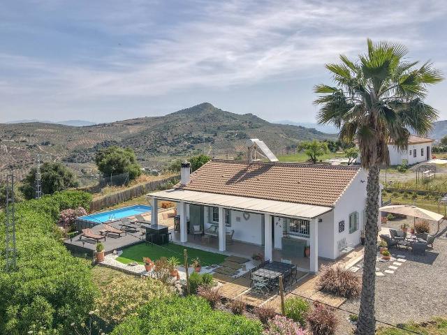 Casa chalet en Venta en Tolox