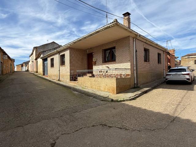 Casa chalet en Venta en Tordehumos