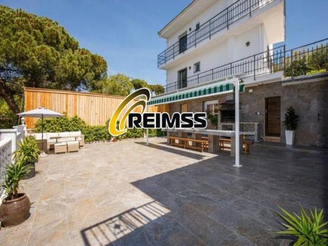 Casa chalet en Venta en Tordera pueblo