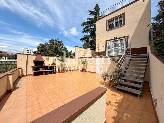 Casa chalet en Venta en Torre Baró