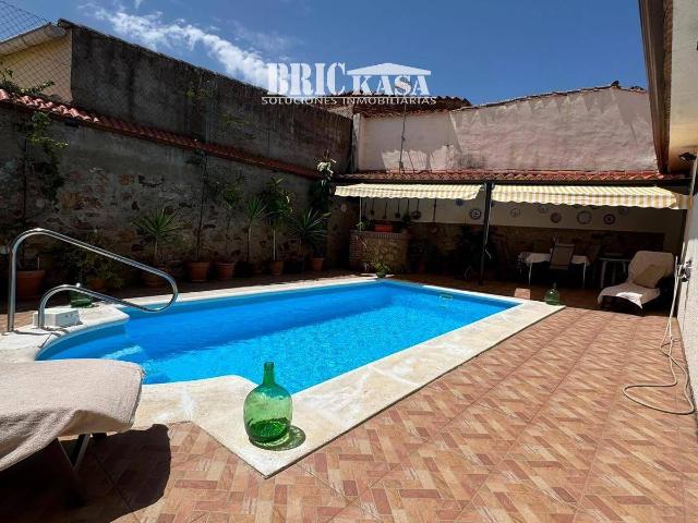 Casa chalet en Venta en Torre de Santa María