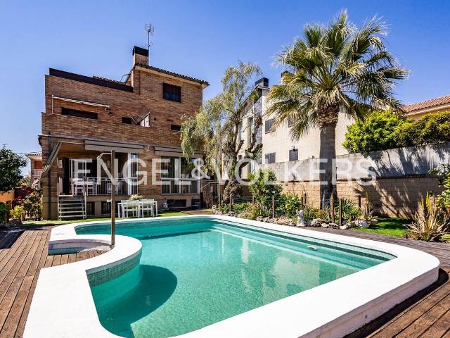 Casa chalet en Venta en Torrent Ballester