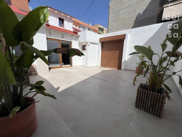 Casa chalet en Venta en Torrefiel