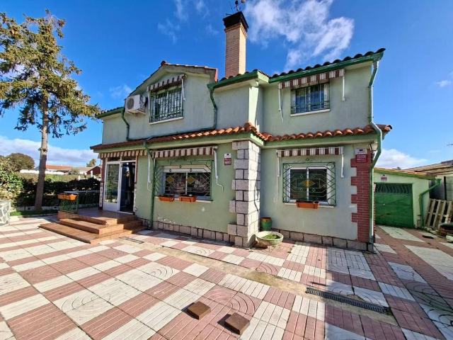 Casa chalet en Venta en Torrejón del Rey