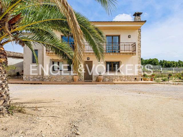 Casa chalet en Venta en Torrelles de Foix
