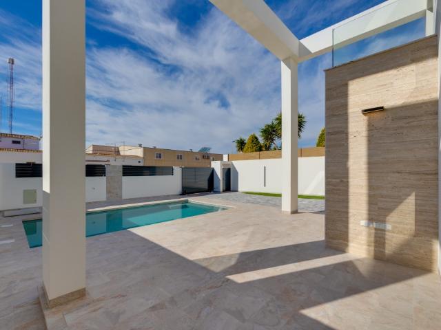Casa Chalet en Venta en Torrevieja Alicante