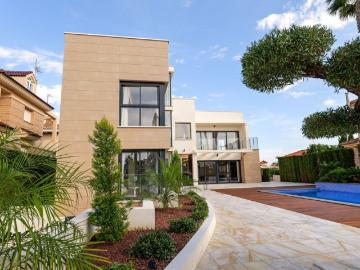 Casa Chalet en Venta en Torrevieja Alicante