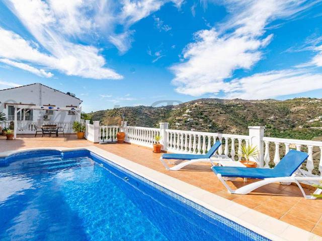Casa chalet en Venta en Torrox Pueblo