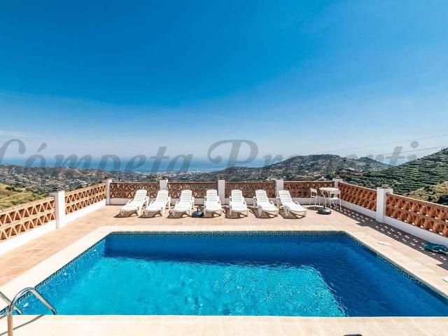 Casa chalet en Venta en Torrox Pueblo
