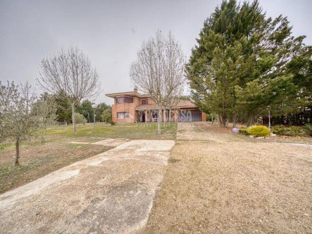 Casa chalet en Venta en Trigueros del Valle
