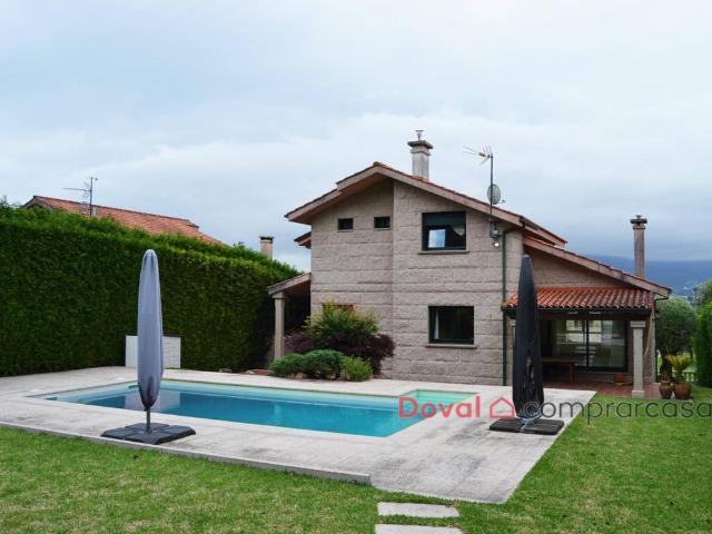 Casa chalet en Venta en Tui