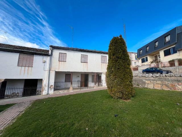 Casa chalet en Venta en Turégano