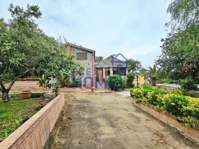 Casa chalet en Venta en Turís