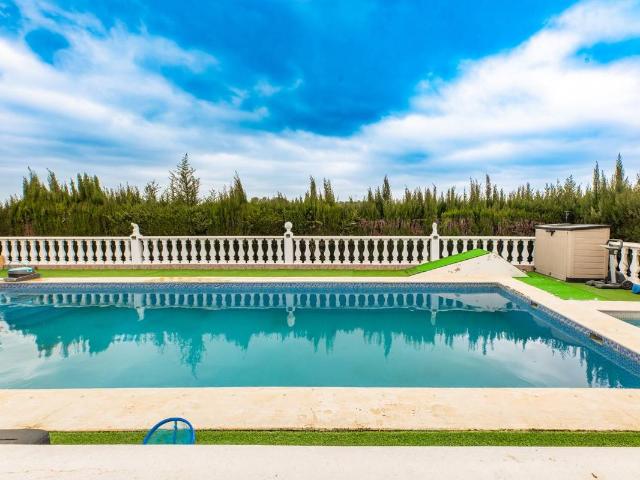 Casa chalet en Venta en Turís