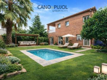 Casa chalet en Venta en Turó de Can Mates