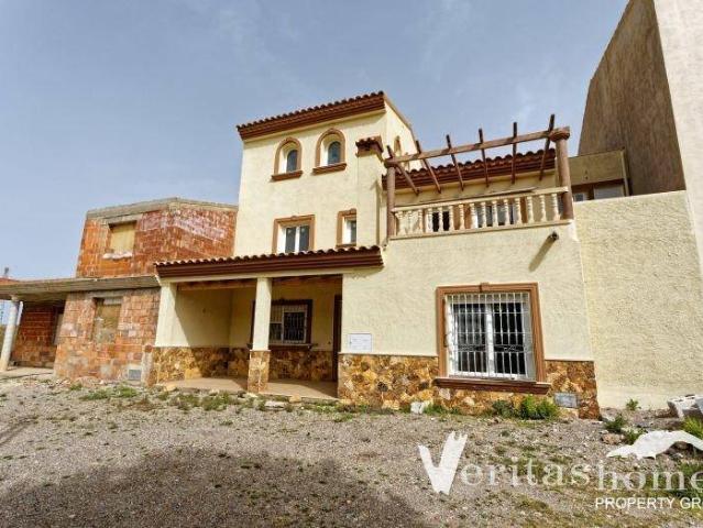 Casa chalet en Venta en Turre