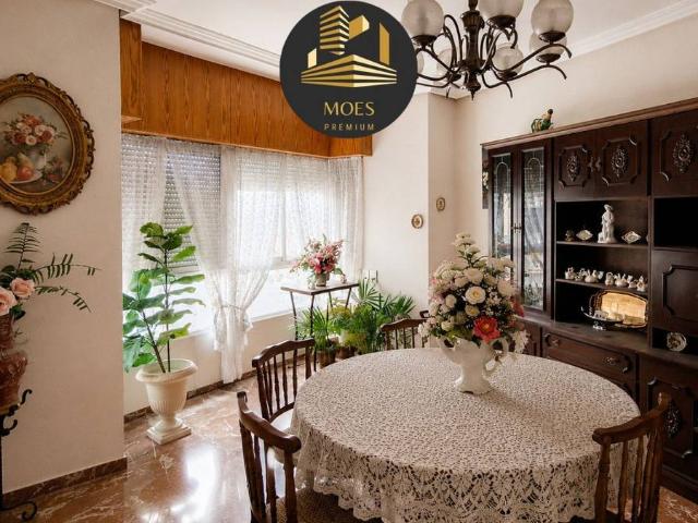 Casa chalet en Venta en Úbeda