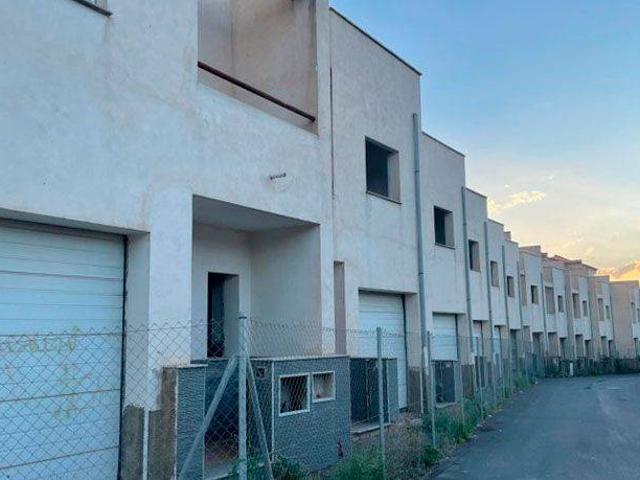 Casa chalet en Venta en Ugíjar