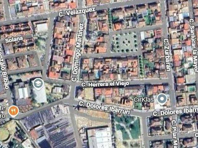 Casa chalet en Venta en Umbrete