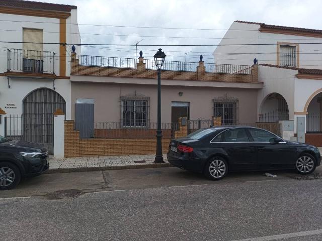 Casa chalet en Venta en Umbrete