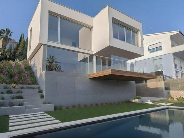 Casa chalet en Venta en Urbanitzacions